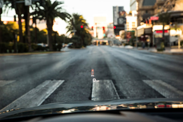 "Tempo para o verde", no Audi virtual cockpit ou no head-up display. Motoristas vêm quando eles vão alcançar a próxima luz verde