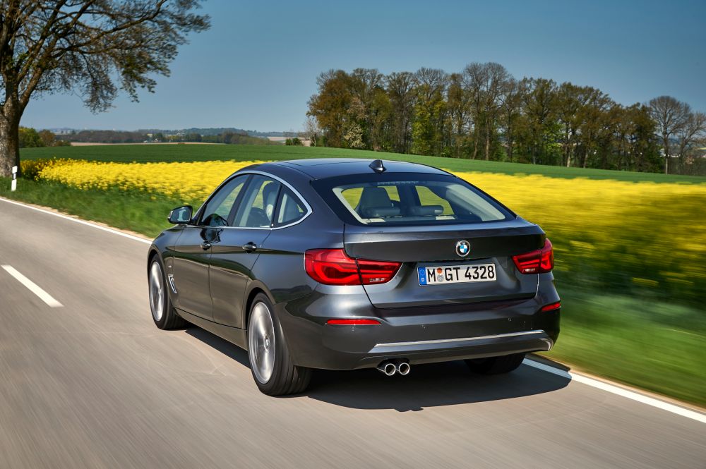 BMW 330i GT Luxury Arktikgrau