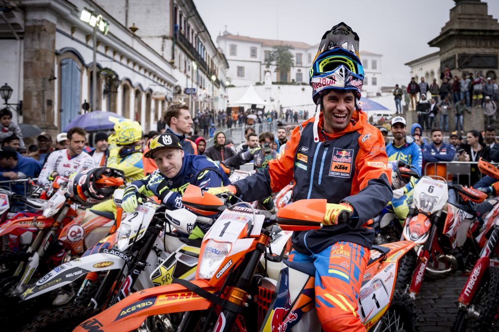 O espanhol Alfredo Gomez, atual campeão do Red Bull Riders, diz que modalidade tem ganhado adeptos aqui no Brasil