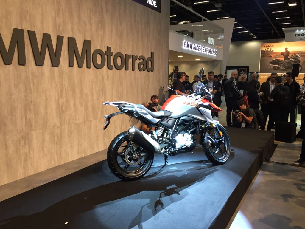 G 310 GS: Esta moto marca a estreia da BMW no segmento de motos urbanas com cilindrada abaixo de 500 cc. Equipada com um motor monocilíndrico, de 313 cc e capaz de entregar 34 cv de potência, é ideal para o dia a dia. (Foto BMW/Divulgação)