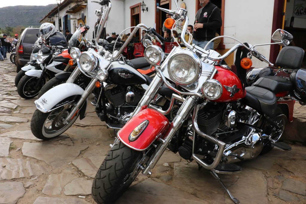 Entre as atrações estão exposições de motos antigas e lançamentos