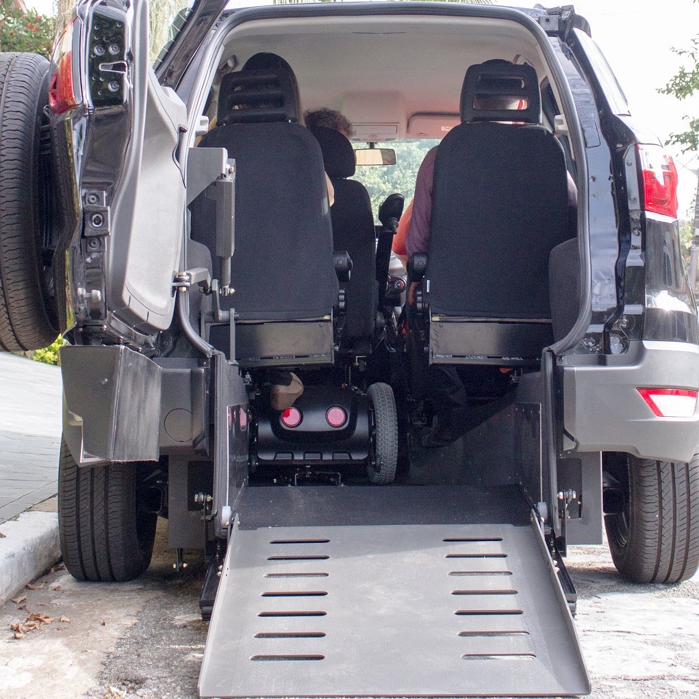 Cavenaghi lança o Pegasus Ecosport, solução de veículo acessível que proporciona autonomia total para motoristas usuários de cadeira de rodas motorizadas 