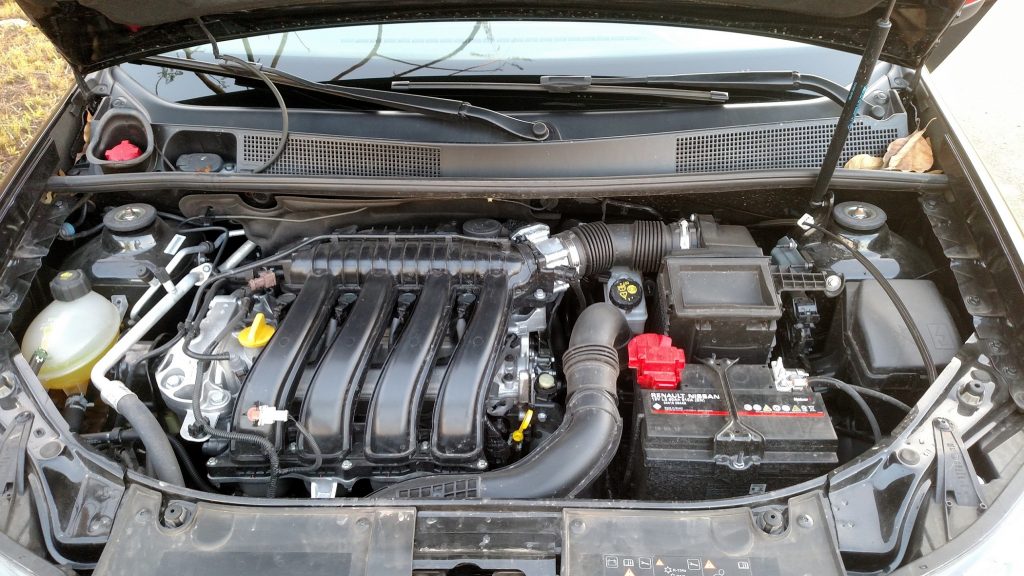 O motor é o mesmo 2.0 da versão RS, que gera 145cv com gasolina e 150cv com etanol