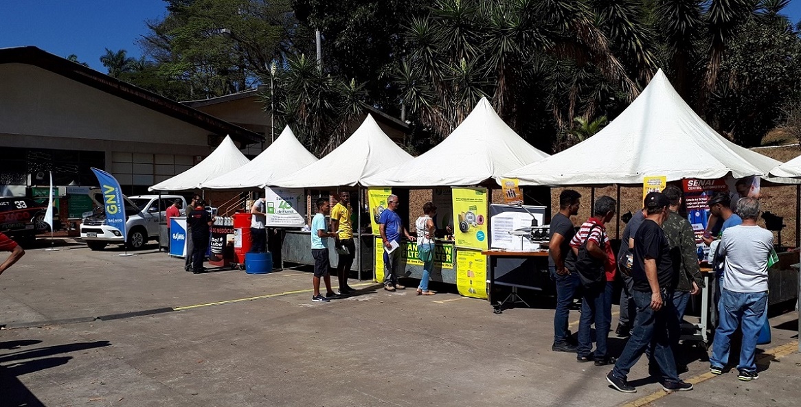 O Pit Stop também reúne empresas que apoiam e aproveitam o evento para exporem seus produtos (Foto: Eduardo Aquino)