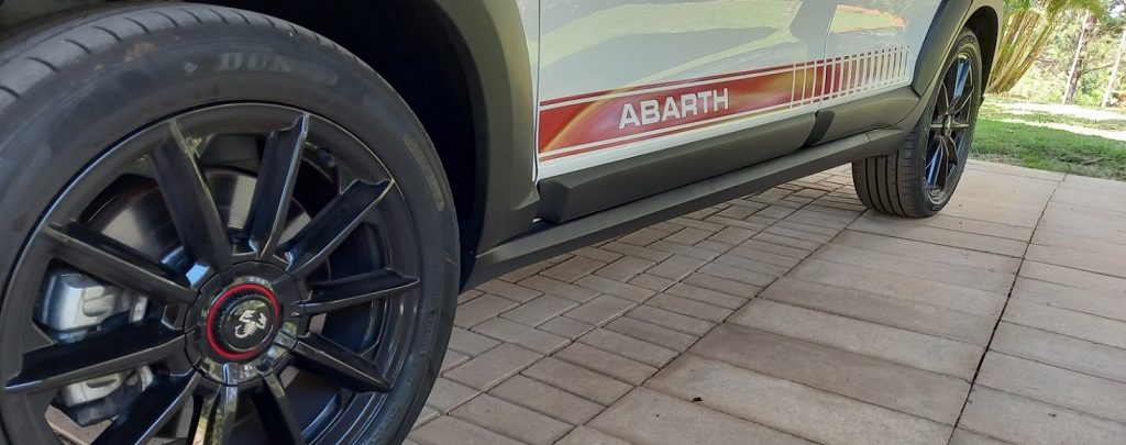 Pulse Abarth detalhe roda