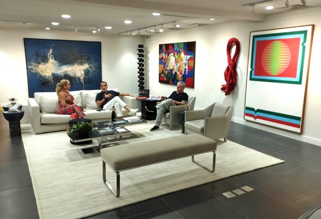 Sergio Lemos e Eytan Lubicz são os idealizadores do espaço de arte na Porsche Pre-owned