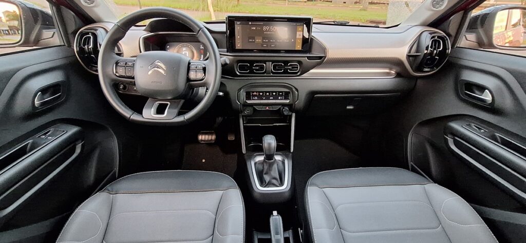 O atributo alt desta imagem está vazio. O nome do arquivo é Teste-Citroen-Basalt-Shine-6-1024x473.jpg