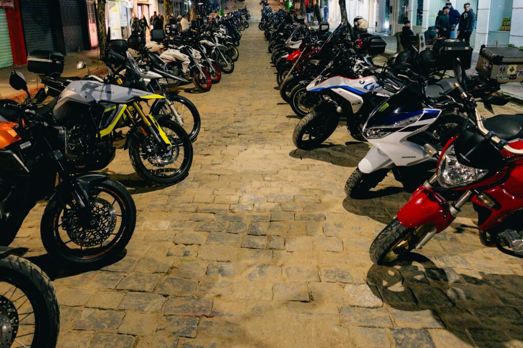 O atributo alt desta imagem está vazio. O nome do arquivo é Como-nas-demais-edicoes-o-I-Bike-Fest-de-Monte-Siao-movimenta-a-economia-da-cidade-e-regiao-Foto-Tribus-Studio1-1024x682.jpg